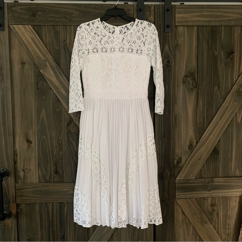 Lilly Pulitzer White Lace Pleated Dress Size 6